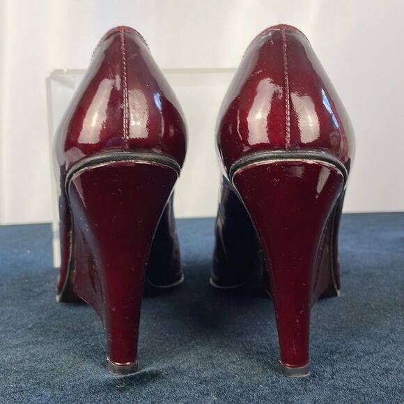 Stuart Weitzman Burgundy Patent Wedges - Picture 6 of 7